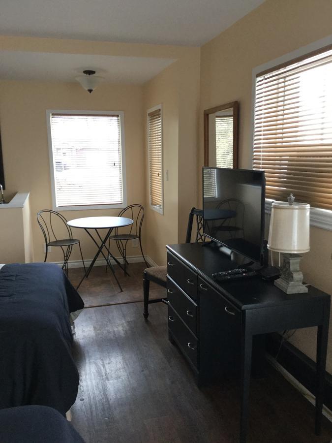 Bridgewaters Inn Johnstown Екстер'єр фото